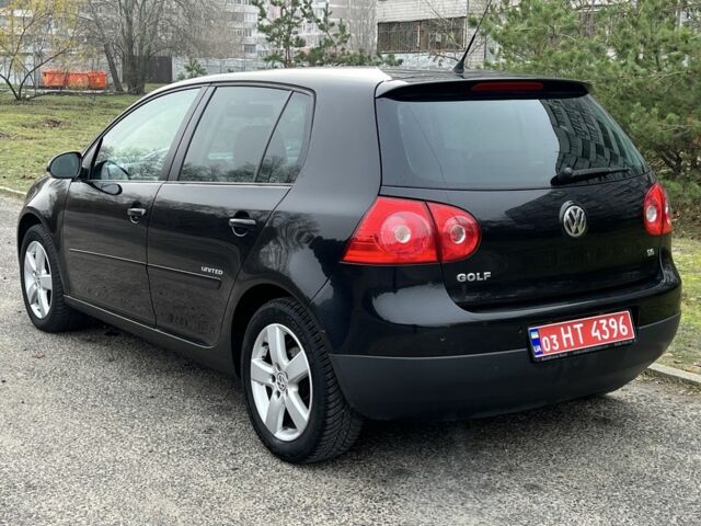 Черный Фольксваген Гольф, объемом двигателя 1.6 л и пробегом 167 тыс. км за 6999 $, фото 4 на Automoto.ua