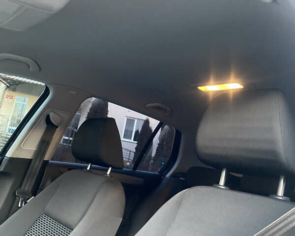 Черный Фольксваген Гольф, объемом двигателя 1.39 л и пробегом 219 тыс. км за 6850 $, фото 24 на Automoto.ua