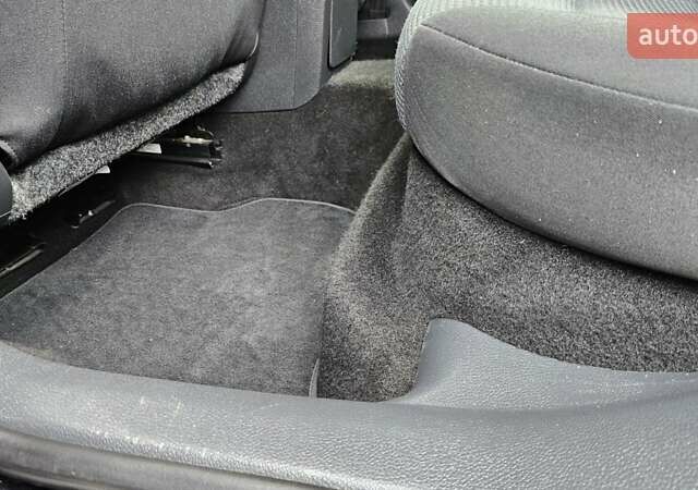 Черный Фольксваген Гольф, объемом двигателя 1.39 л и пробегом 197 тыс. км за 7350 $, фото 65 на Automoto.ua