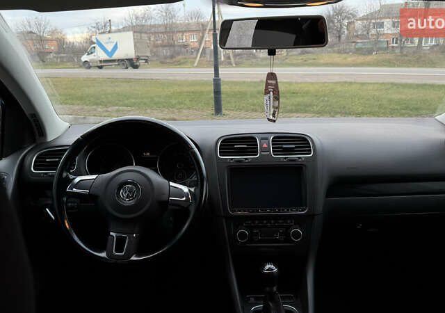 Черный Фольксваген Гольф, объемом двигателя 1.39 л и пробегом 256 тыс. км за 7799 $, фото 21 на Automoto.ua