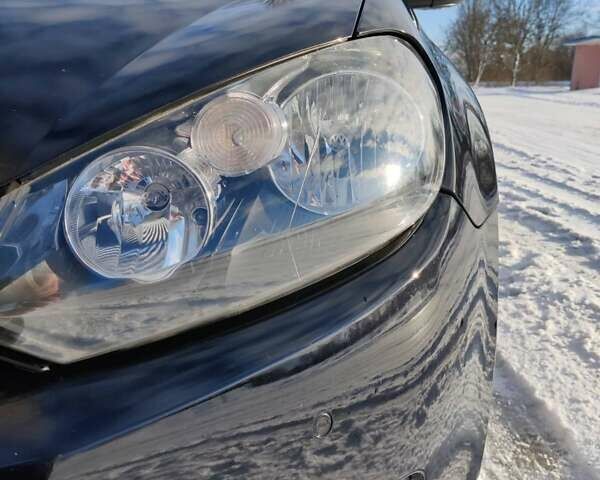 Черный Фольксваген Гольф, объемом двигателя 1.39 л и пробегом 223 тыс. км за 7300 $, фото 37 на Automoto.ua