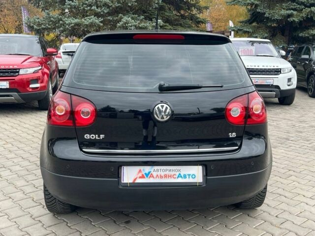 Черный Фольксваген Гольф, объемом двигателя 1.4 л и пробегом 208 тыс. км за 9200 $, фото 4 на Automoto.ua