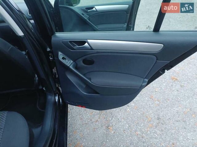 Чорний Фольксваген Гольф, об'ємом двигуна 1.4 л та пробігом 223 тис. км за 6999 $, фото 38 на Automoto.ua