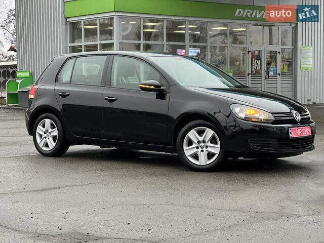 Черный Фольксваген Гольф, объемом двигателя 1.6 л и пробегом 241 тыс. км за 7999 $, фото 15 на Automoto.ua