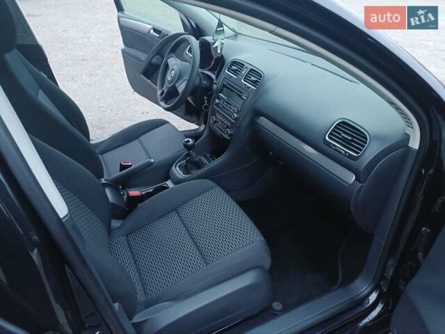 Чорний Фольксваген Гольф, об'ємом двигуна 1.4 л та пробігом 223 тис. км за 6999 $, фото 31 на Automoto.ua