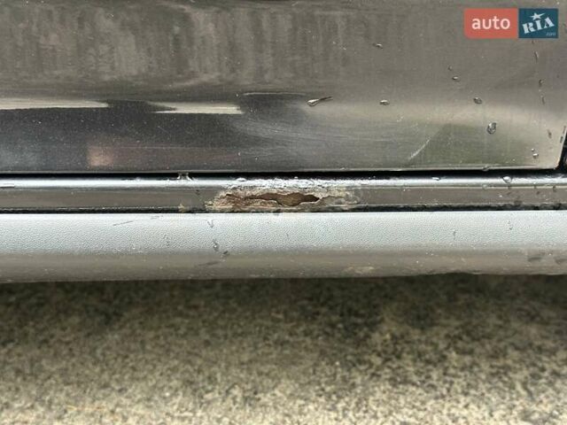 Черный Фольксваген Гольф, объемом двигателя 1.6 л и пробегом 196 тыс. км за 7000 $, фото 34 на Automoto.ua