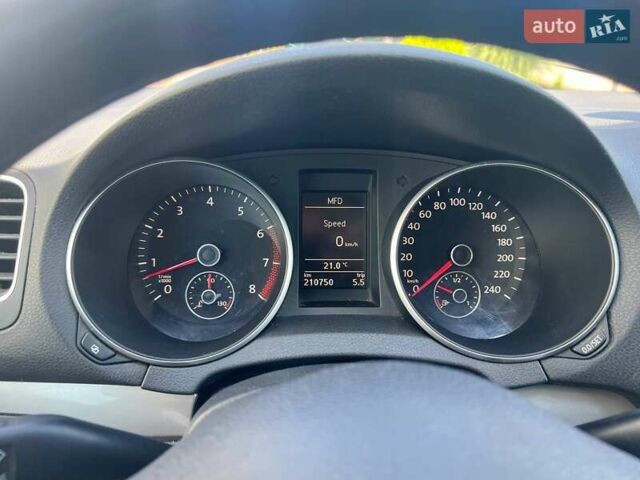 Черный Фольксваген Гольф, объемом двигателя 1.39 л и пробегом 210 тыс. км за 6850 $, фото 22 на Automoto.ua