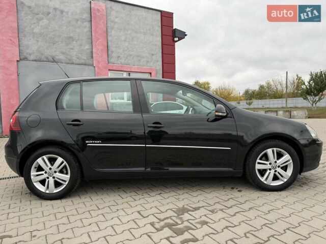 Черный Фольксваген Гольф, объемом двигателя 1.6 л и пробегом 189 тыс. км за 6650 $, фото 23 на Automoto.ua
