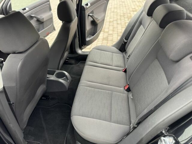 Чорний Фольксваген Гольф, об'ємом двигуна 0 л та пробігом 239 тис. км за 5699 $, фото 16 на Automoto.ua