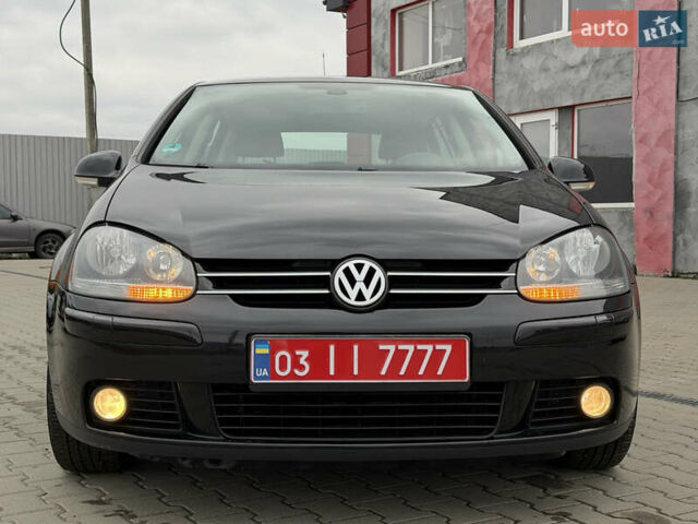 Черный Фольксваген Гольф, объемом двигателя 1.6 л и пробегом 189 тыс. км за 6650 $, фото 16 на Automoto.ua