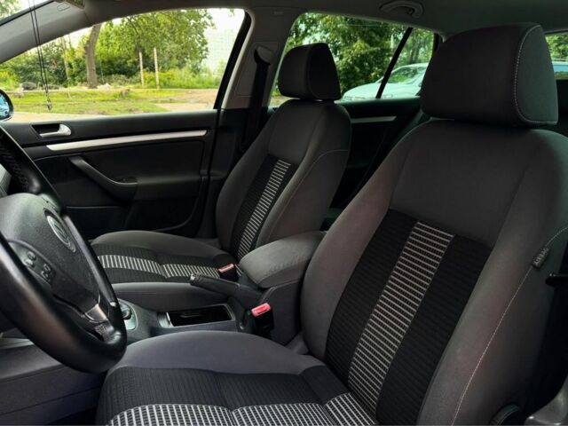 Чорний Фольксваген Гольф, об'ємом двигуна 1.4 л та пробігом 223 тис. км за 6700 $, фото 10 на Automoto.ua