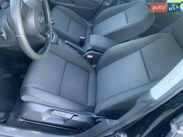 Чорний Фольксваген Гольф, об'ємом двигуна 1.6 л та пробігом 217 тис. км за 6850 $, фото 13 на Automoto.ua