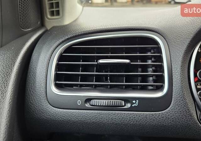 Черный Фольксваген Гольф, объемом двигателя 1.39 л и пробегом 197 тыс. км за 7350 $, фото 78 на Automoto.ua