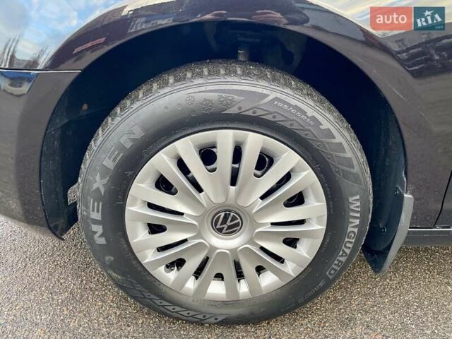 Черный Фольксваген Гольф, объемом двигателя 1.6 л и пробегом 247 тыс. км за 7950 $, фото 28 на Automoto.ua