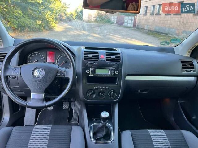Чорний Фольксваген Гольф, об'ємом двигуна 1.4 л та пробігом 177 тис. км за 6999 $, фото 21 на Automoto.ua