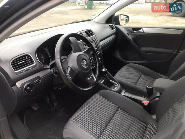 Черный Фольксваген Гольф, объемом двигателя 1.6 л и пробегом 232 тыс. км за 8200 $, фото 13 на Automoto.ua