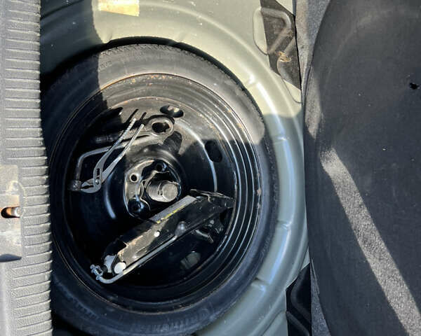 Чорний Фольксваген Гольф, об'ємом двигуна 2 л та пробігом 345 тис. км за 10300 $, фото 26 на Automoto.ua