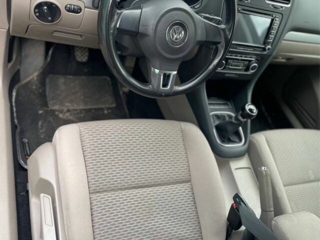 Черный Фольксваген Гольф, объемом двигателя 1.4 л и пробегом 220 тыс. км за 5900 $, фото 3 на Automoto.ua