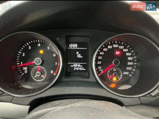 Черный Фольксваген Гольф, объемом двигателя 1.39 л и пробегом 232 тыс. км за 6900 $, фото 15 на Automoto.ua