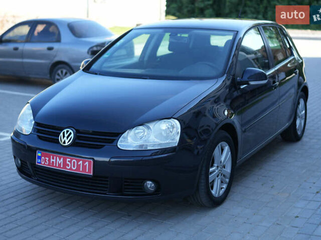 Черный Фольксваген Гольф, объемом двигателя 1.4 л и пробегом 258 тыс. км за 5999 $, фото 1 на Automoto.ua