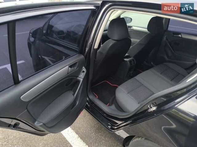 Черный Фольксваген Гольф, объемом двигателя 1.6 л и пробегом 216 тыс. км за 7400 $, фото 9 на Automoto.ua