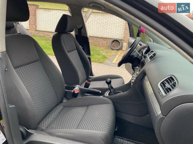 Черный Фольксваген Гольф, объемом двигателя 1.4 л и пробегом 242 тыс. км за 5699 $, фото 29 на Automoto.ua