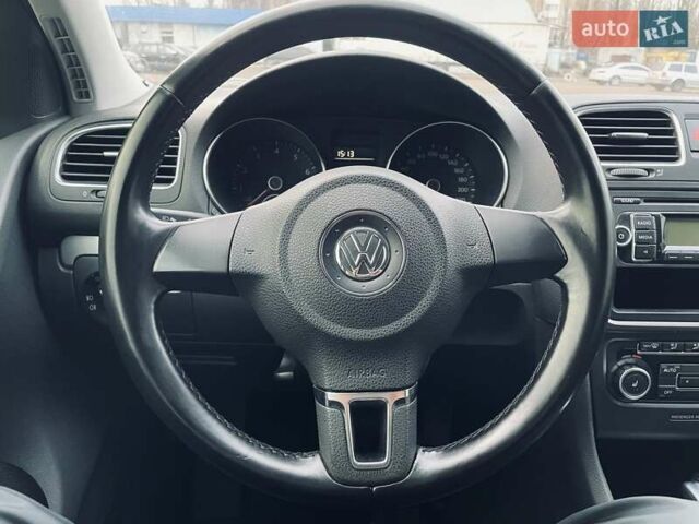 Черный Фольксваген Гольф, объемом двигателя 1.6 л и пробегом 247 тыс. км за 7950 $, фото 30 на Automoto.ua