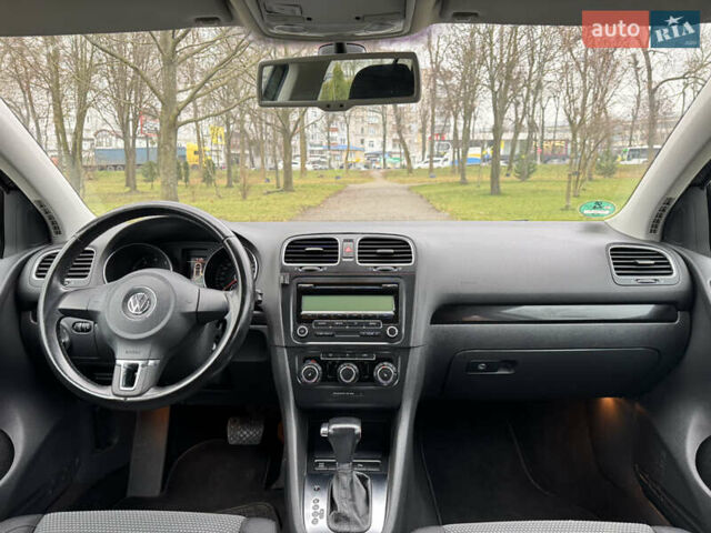 Черный Фольксваген Гольф, объемом двигателя 1.39 л и пробегом 251 тыс. км за 8400 $, фото 18 на Automoto.ua