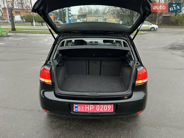 Черный Фольксваген Гольф, объемом двигателя 1.6 л и пробегом 241 тыс. км за 7999 $, фото 23 на Automoto.ua
