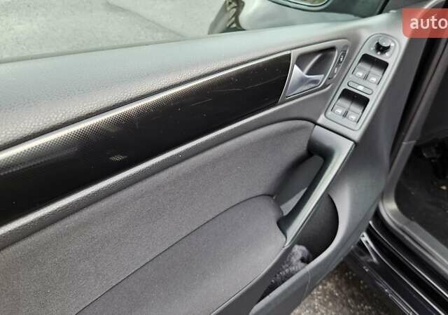 Черный Фольксваген Гольф, объемом двигателя 1.39 л и пробегом 197 тыс. км за 7350 $, фото 69 на Automoto.ua