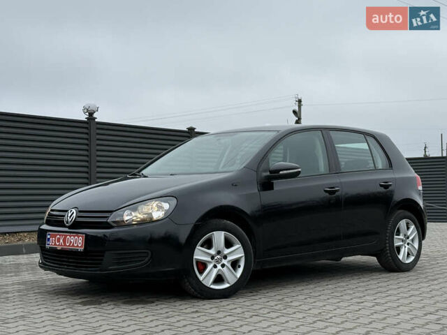 Черный Фольксваген Гольф, объемом двигателя 1.6 л и пробегом 198 тыс. км за 7950 $, фото 32 на Automoto.ua
