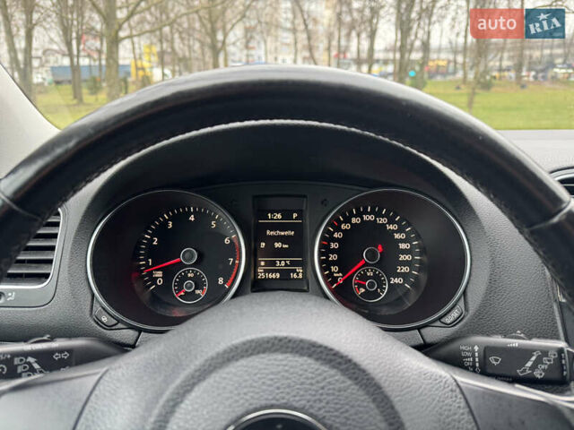 Черный Фольксваген Гольф, объемом двигателя 1.39 л и пробегом 251 тыс. км за 8400 $, фото 20 на Automoto.ua