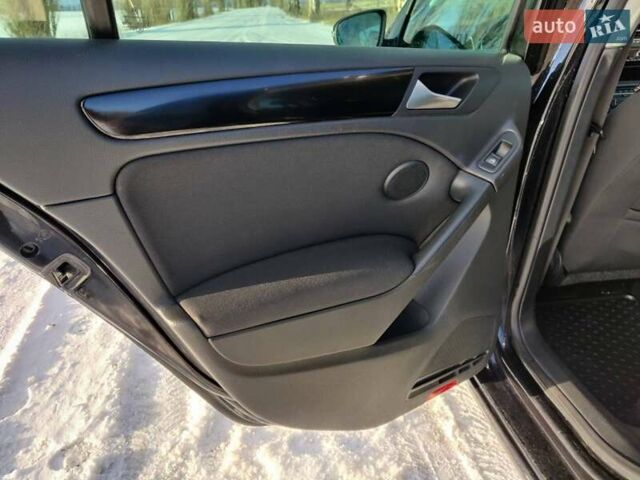 Черный Фольксваген Гольф, объемом двигателя 1.39 л и пробегом 223 тыс. км за 7300 $, фото 29 на Automoto.ua