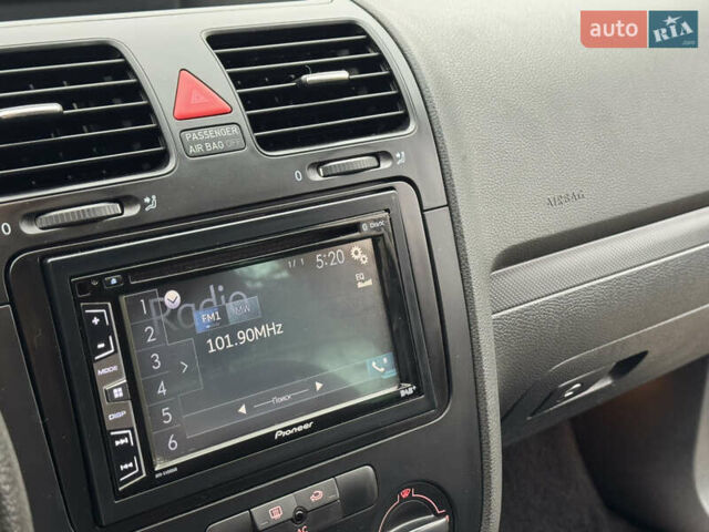 Чорний Фольксваген Гольф, об'ємом двигуна 1.4 л та пробігом 270 тис. км за 5700 $, фото 40 на Automoto.ua