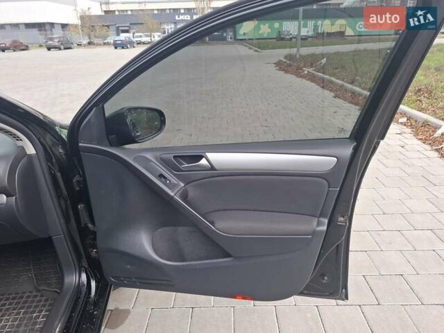 Чорний Фольксваген Гольф, об'ємом двигуна 1.39 л та пробігом 209 тис. км за 7400 $, фото 23 на Automoto.ua