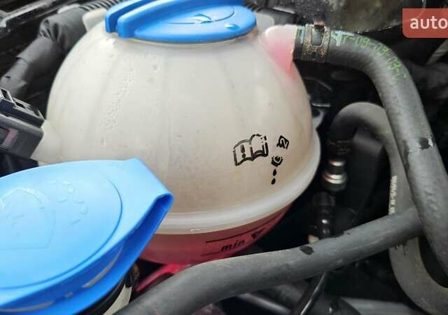 Черный Фольксваген Гольф, объемом двигателя 1.39 л и пробегом 197 тыс. км за 7350 $, фото 58 на Automoto.ua