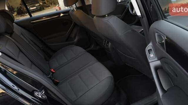 Чорний Фольксваген Гольф, об'ємом двигуна 1.39 л та пробігом 187 тис. км за 8000 $, фото 29 на Automoto.ua