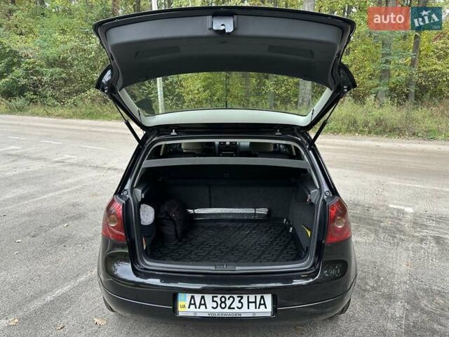 Черный Фольксваген Гольф, объемом двигателя 1.6 л и пробегом 196 тыс. км за 7000 $, фото 17 на Automoto.ua