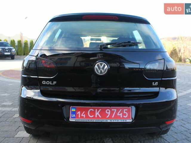Черный Фольксваген Гольф, объемом двигателя 1.6 л и пробегом 210 тыс. км за 7390 $, фото 26 на Automoto.ua