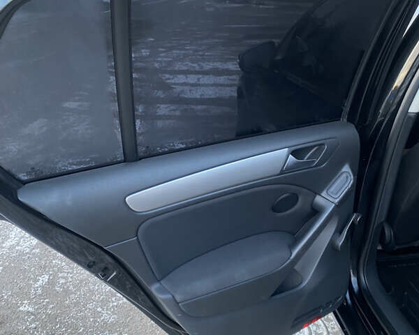 Черный Фольксваген Гольф, объемом двигателя 1.39 л и пробегом 219 тыс. км за 6850 $, фото 9 на Automoto.ua