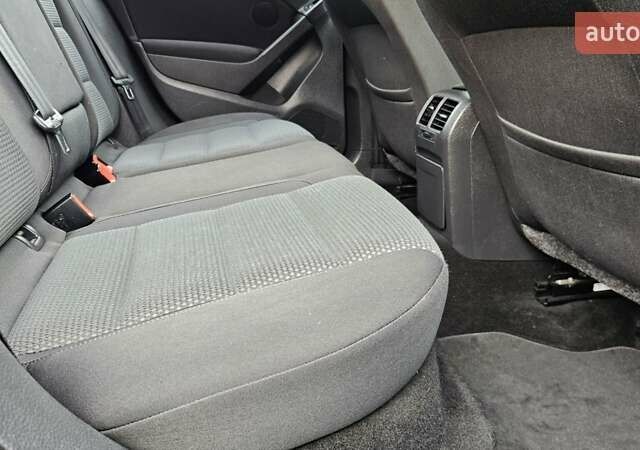 Черный Фольксваген Гольф, объемом двигателя 1.39 л и пробегом 197 тыс. км за 7350 $, фото 48 на Automoto.ua