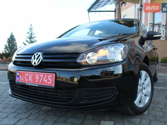 Черный Фольксваген Гольф, объемом двигателя 1.6 л и пробегом 210 тыс. км за 7350 $, фото 4 на Automoto.ua