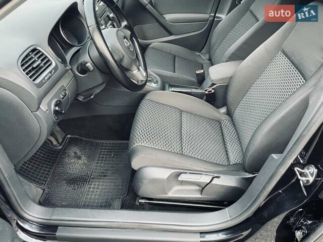 Черный Фольксваген Гольф, объемом двигателя 1.6 л и пробегом 247 тыс. км за 7950 $, фото 56 на Automoto.ua