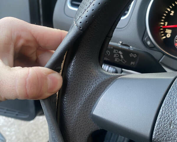 Черный Фольксваген Гольф, объемом двигателя 1.39 л и пробегом 219 тыс. км за 6850 $, фото 18 на Automoto.ua