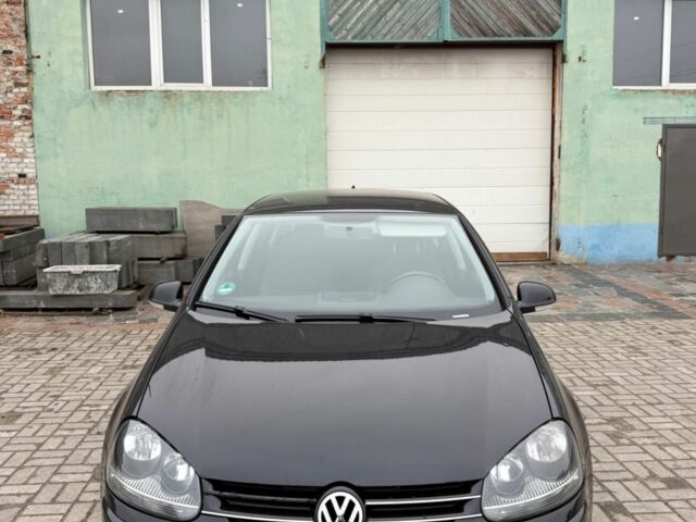 Черный Фольксваген Гольф, объемом двигателя 0 л и пробегом 185 тыс. км за 6999 $, фото 1 на Automoto.ua