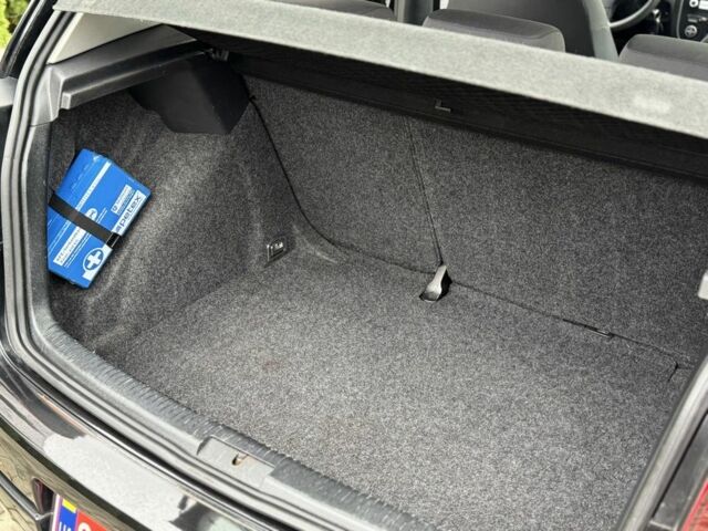 Чорний Фольксваген Гольф, об'ємом двигуна 0 л та пробігом 239 тис. км за 5699 $, фото 17 на Automoto.ua