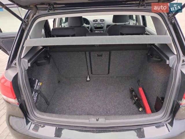 Черный Фольксваген Гольф, объемом двигателя 1.6 л и пробегом 187 тыс. км за 7800 $, фото 21 на Automoto.ua