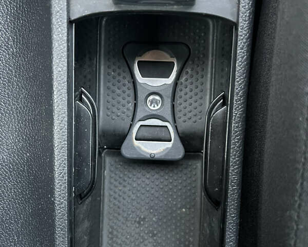 Фольксваген Гольф 2009 в Хмельницком на Automoto.ua Черный Фольксваген Гольф, объемом двигателя 1.4 л и пробегом 207 тыс. км за 7499 $, фото 29 на Automoto.ua