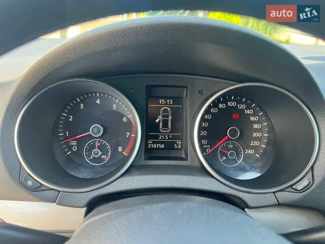 Черный Фольксваген Гольф, объемом двигателя 1.39 л и пробегом 210 тыс. км за 6850 $, фото 21 на Automoto.ua