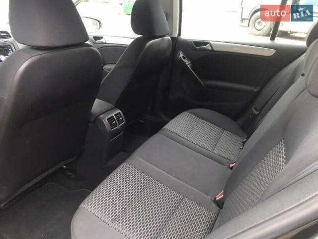 Черный Фольксваген Гольф, объемом двигателя 1.6 л и пробегом 232 тыс. км за 8200 $, фото 14 на Automoto.ua